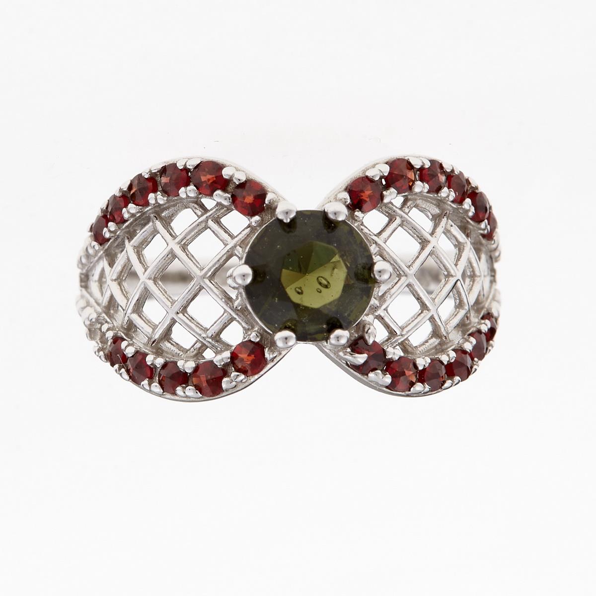 Silver ring mit moldavite and garnets 3166