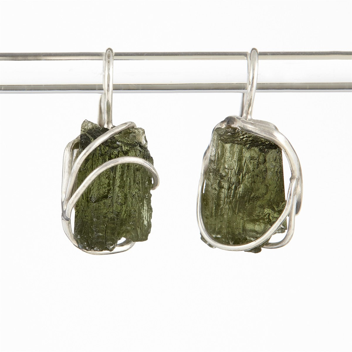 Silver earrings with natural moldavites AN9129-4