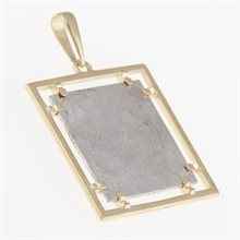 Golden pendant with meteorite 003
