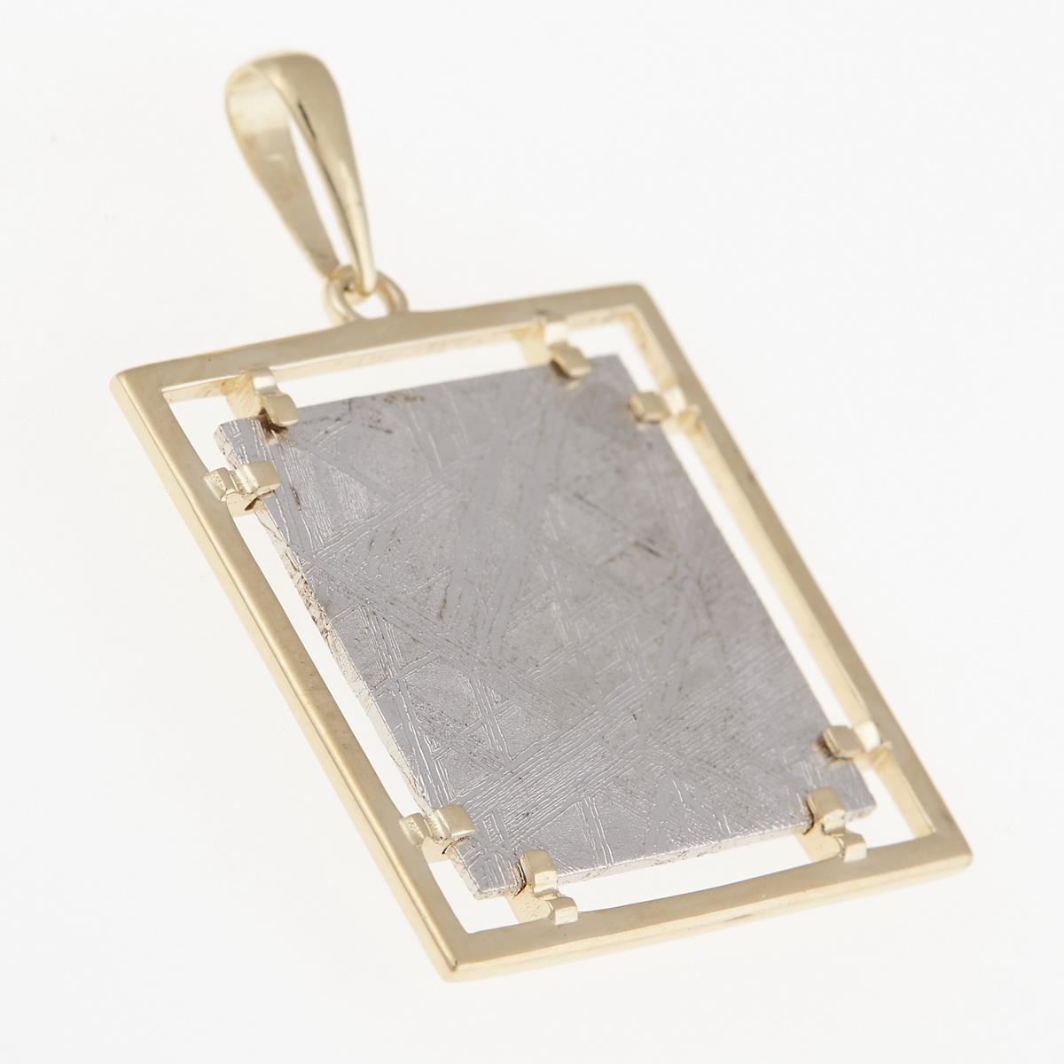 Golden pendant with meteorite 003