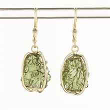 Golden earrings with moldavites 9072-4