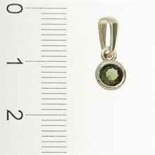 Ciondolo dorato con codice moldavite 1139