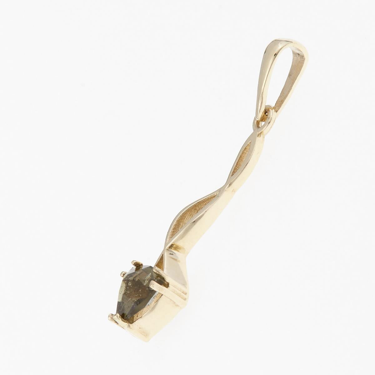 Golden pendant with moldavite 1167