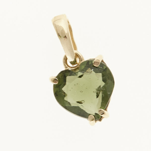 Pendente in oro con moldavite – cuore 1292