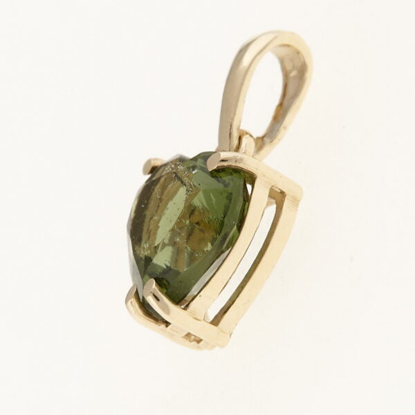 Pendente in oro con moldavite – cuore 1292