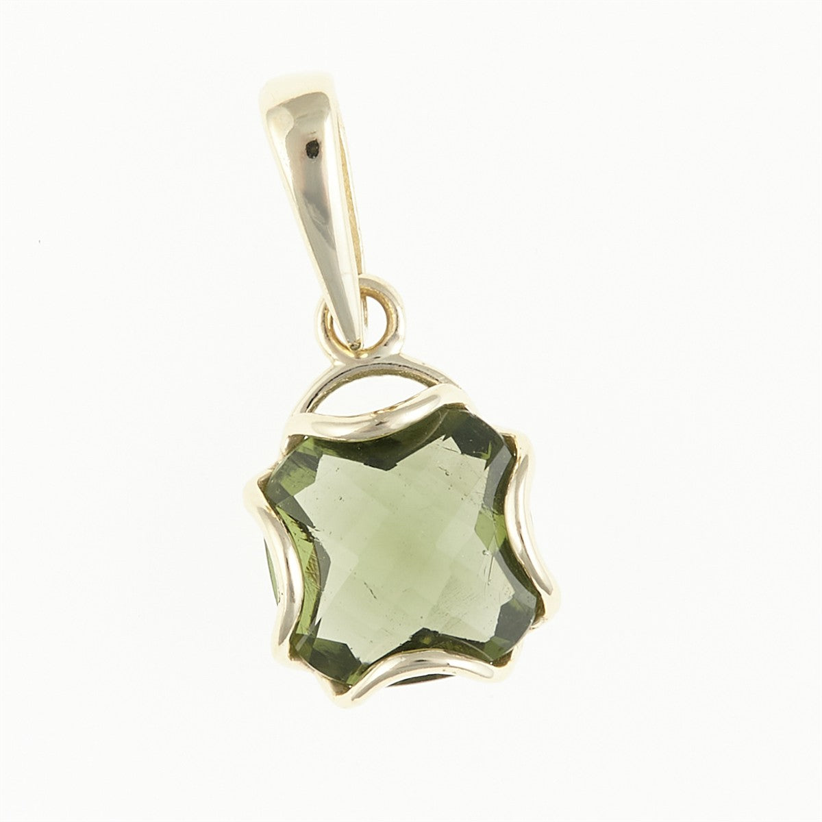 Pendente in oro giallo con moldavite faccettata verde a forma di stella a sei punte