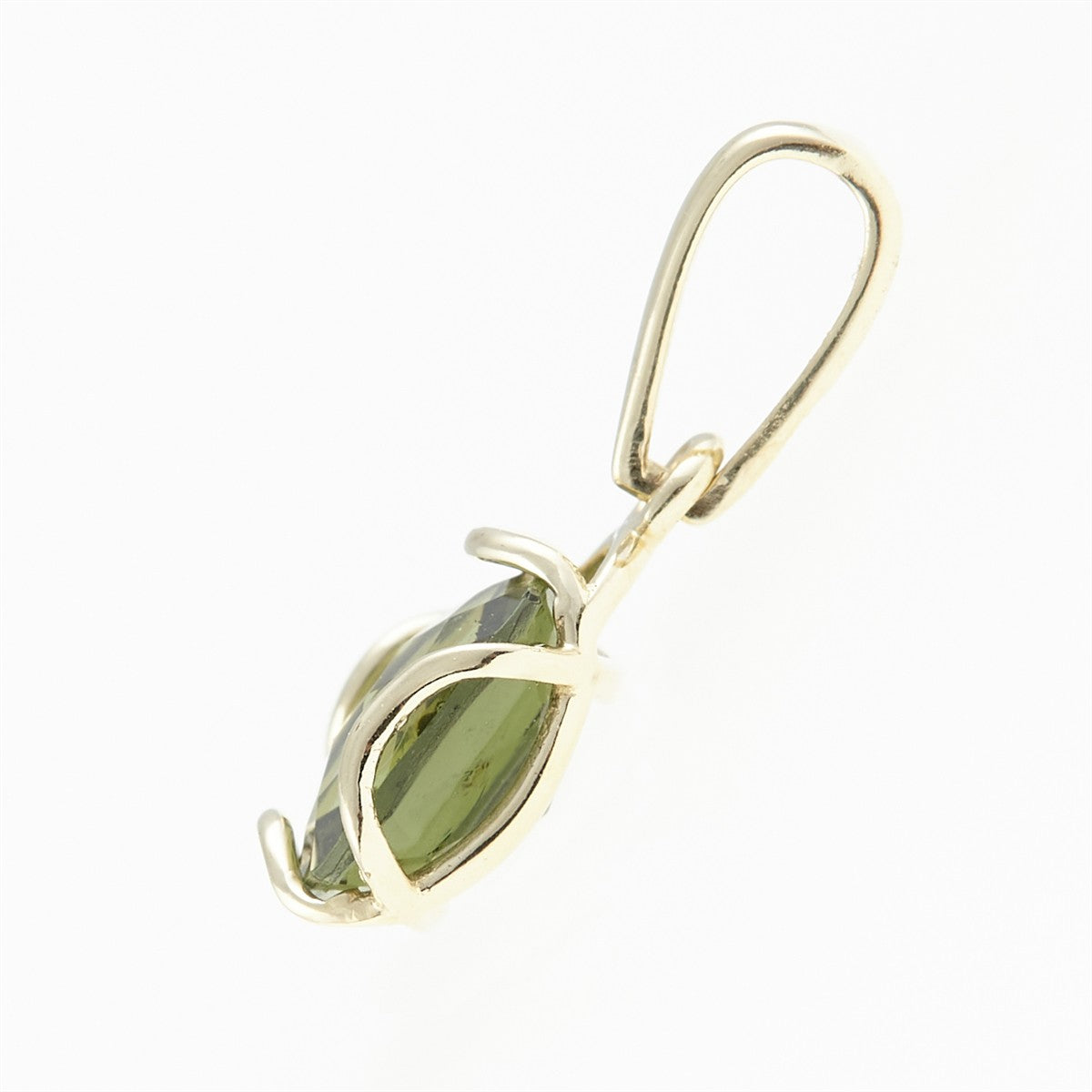 Golden pendant with moldavite 1527