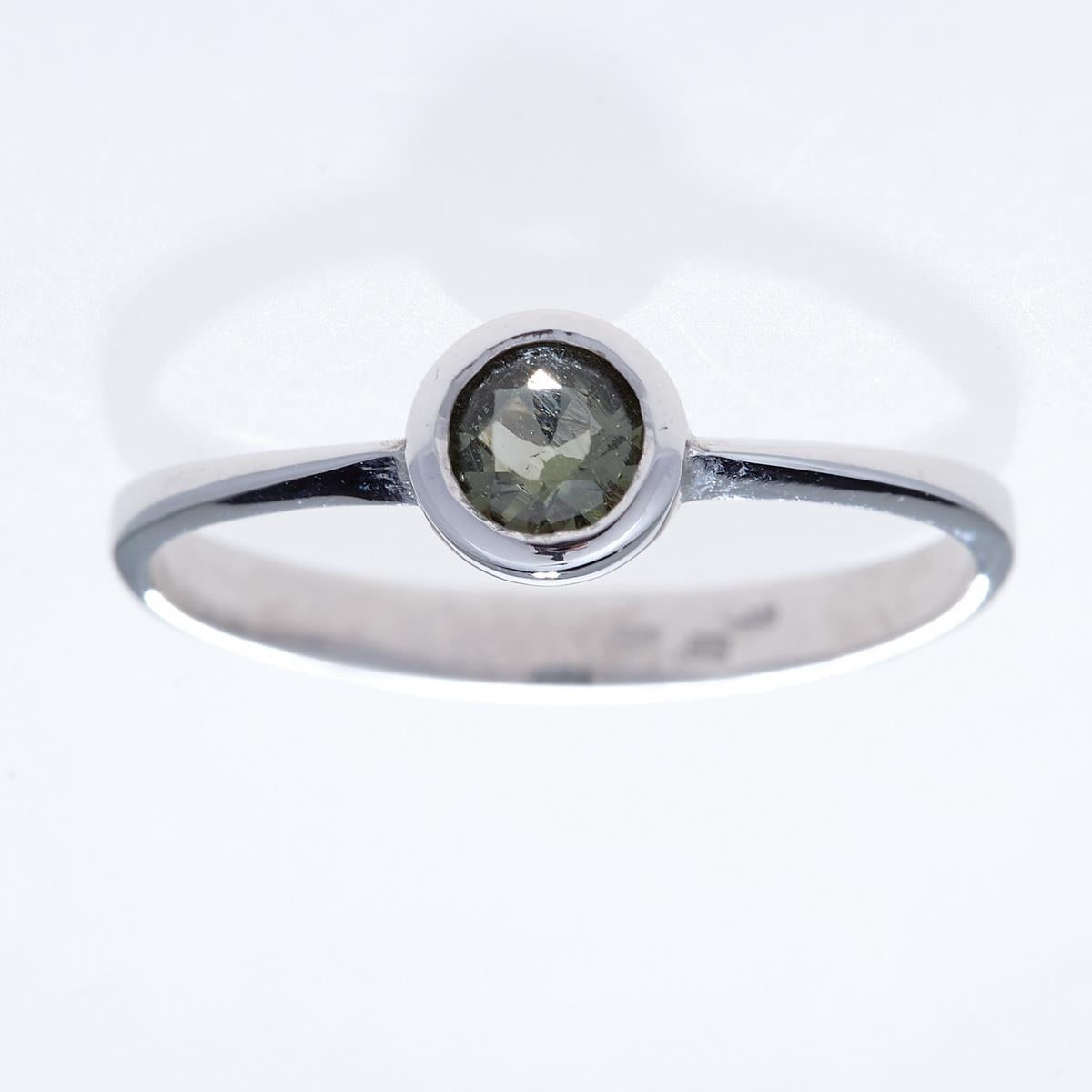 Golden ring with moldavite AUV3139WG