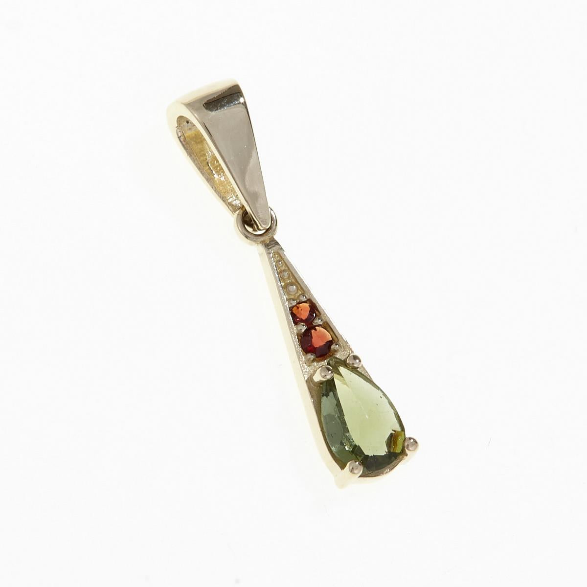 Golden pendant with moldavite and garnets 1002