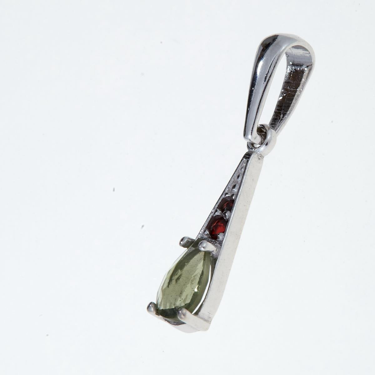 Golden pendant with moldavite and garnets AUVG1002-WG