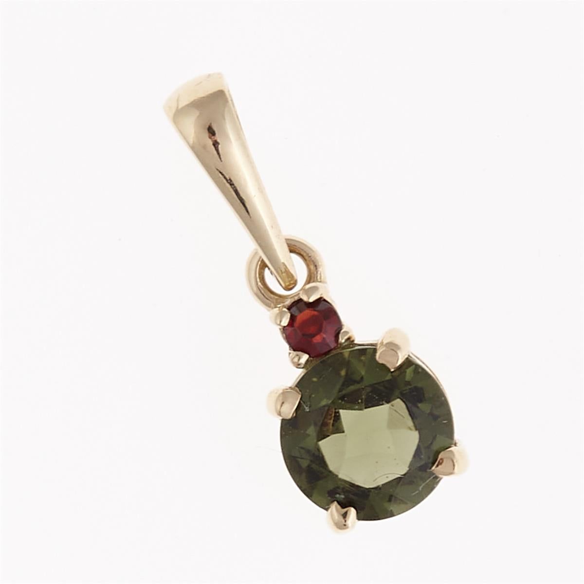 Pendente in oro giallo con moldavite verde faccettata a taglio rotondo e granato rosso sopra