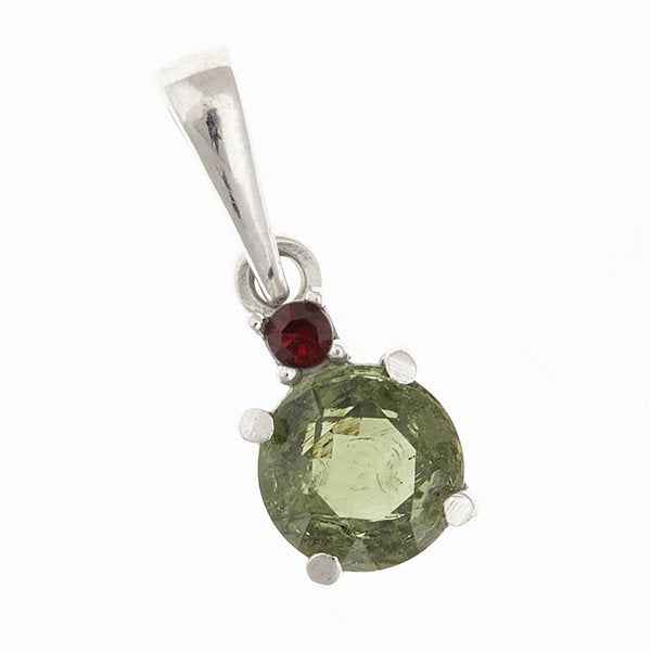 Ciondolo in oro con moldavite e granato 1085