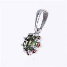 Ciondolo in oro con moldavite e granati AUVG1125WG