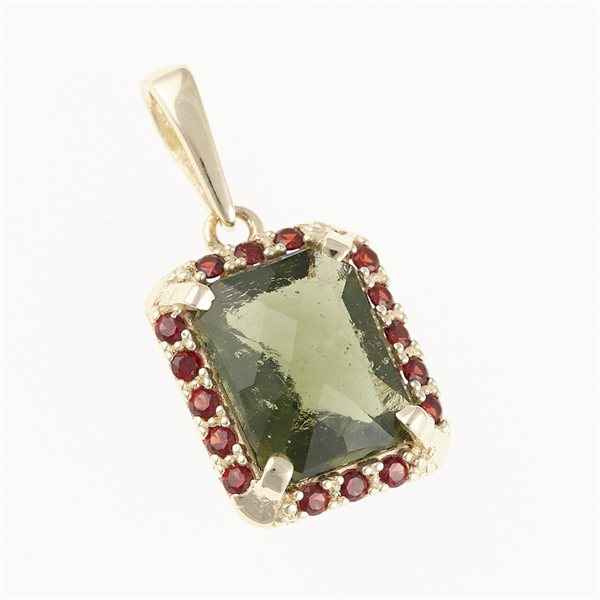Golden pendant with moldavite and garnets 1472