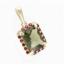 Golden pendant with moldavite and garnets 1472