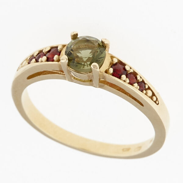 Anello d'oro con moldavite e granati 3038