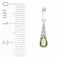 Ciondolo dorato con moldavite e zirconi AUVZ1002-WG