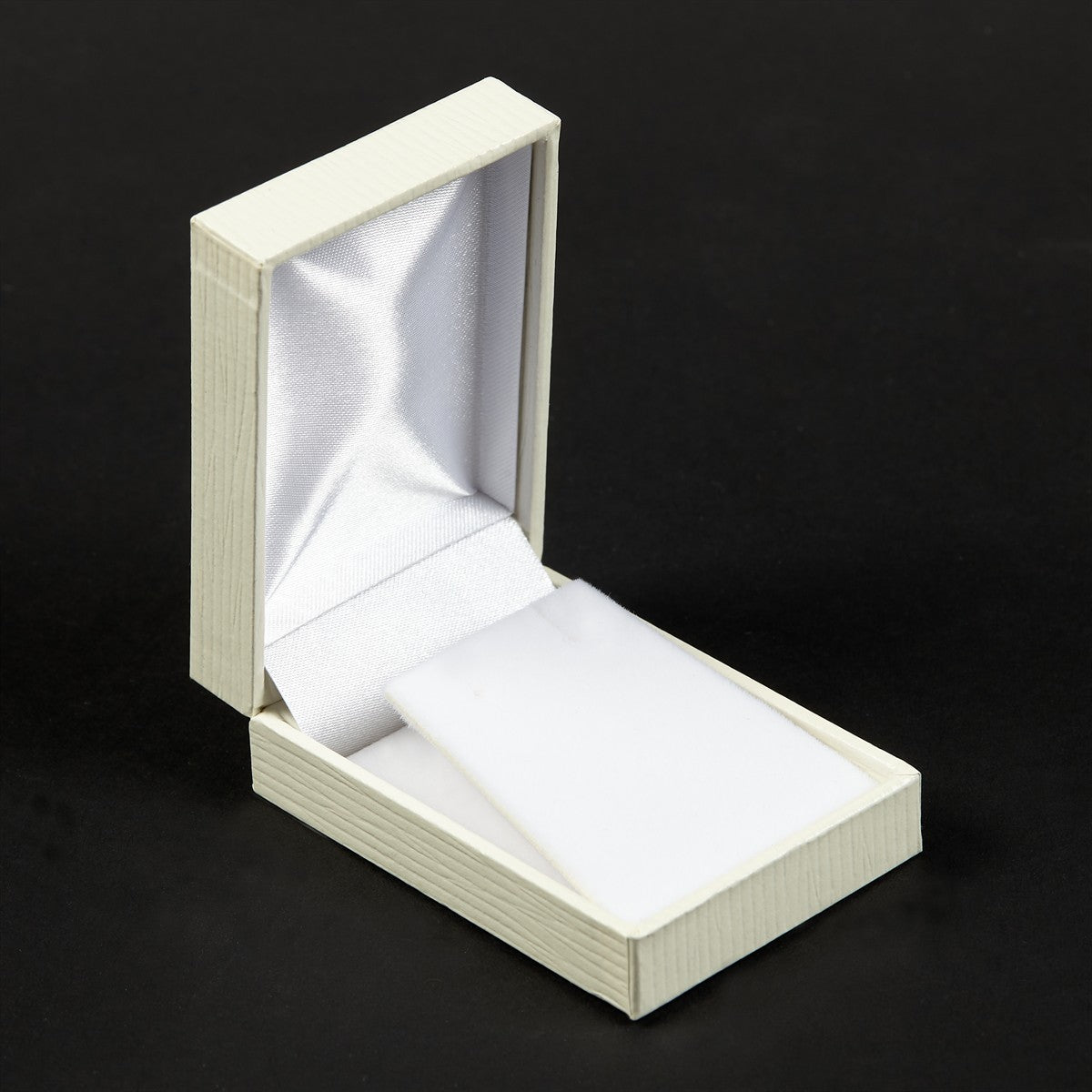 Gift box for a earrings or pendant