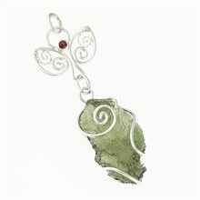 Ciondolo in argento con moldavite e granato - 11037