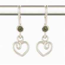 Orecchini in argento con Moldaviti - cuore DR26-004