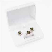 Gift box for a earrings or pendant