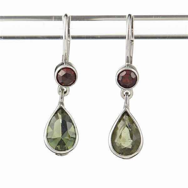 Orecchini in argento con moldaviti 3734G
