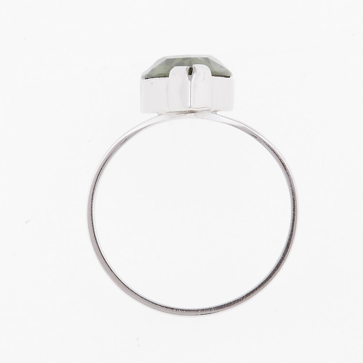 Silver ring with moldavite 004
