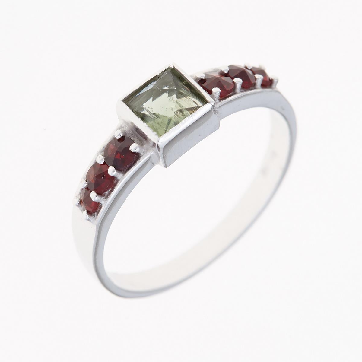 Silver ring mit moldavite and garnets 2025