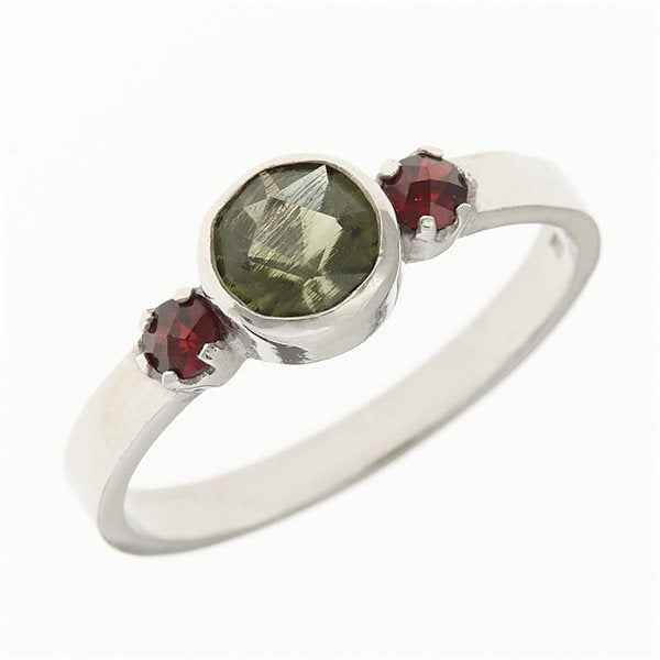 Anello Argento con moldavite e granati 2368