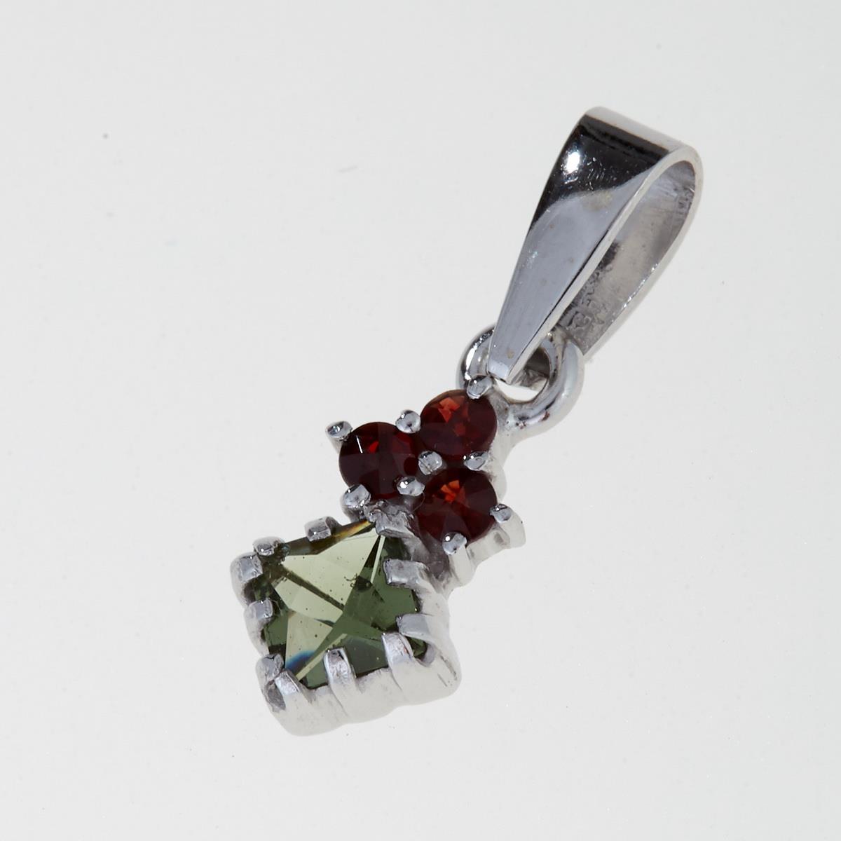 Silver pendant with moldavite and garnets 3408