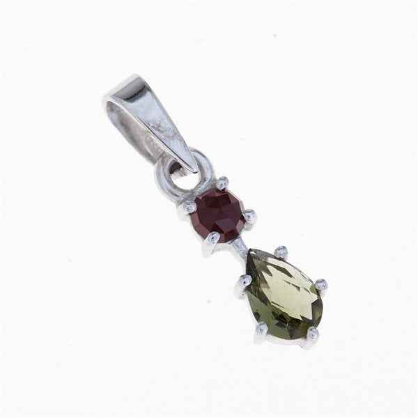 Silver pendant with moldavite and garnet 5538-2