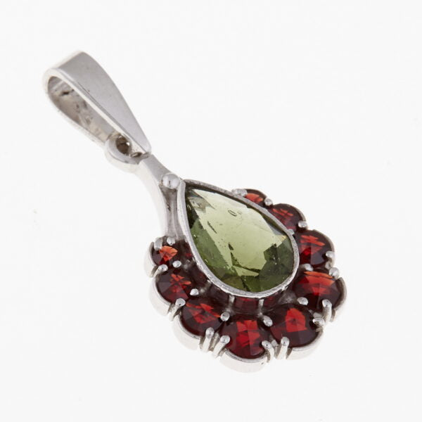 Pendente in argento con moldavite e granati 9026