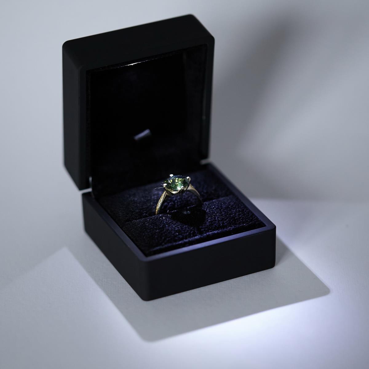 LED Illuminated Gift Box for Ring
