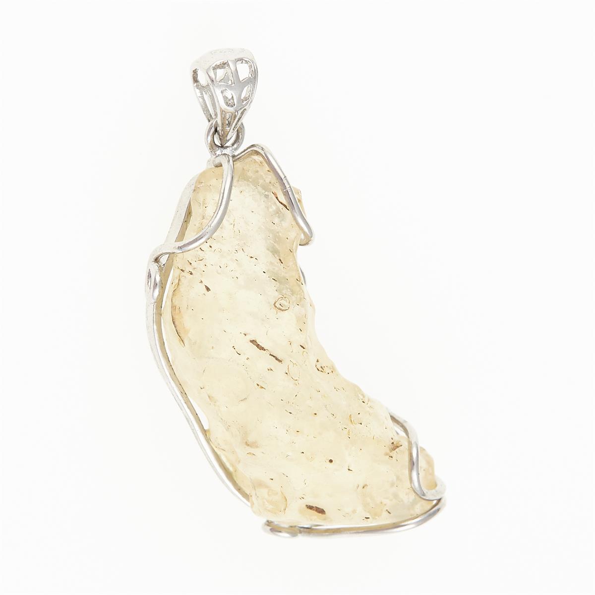 Pendant with Libyan glass 25-010