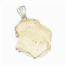 Pendant with Libyan glass 25-71