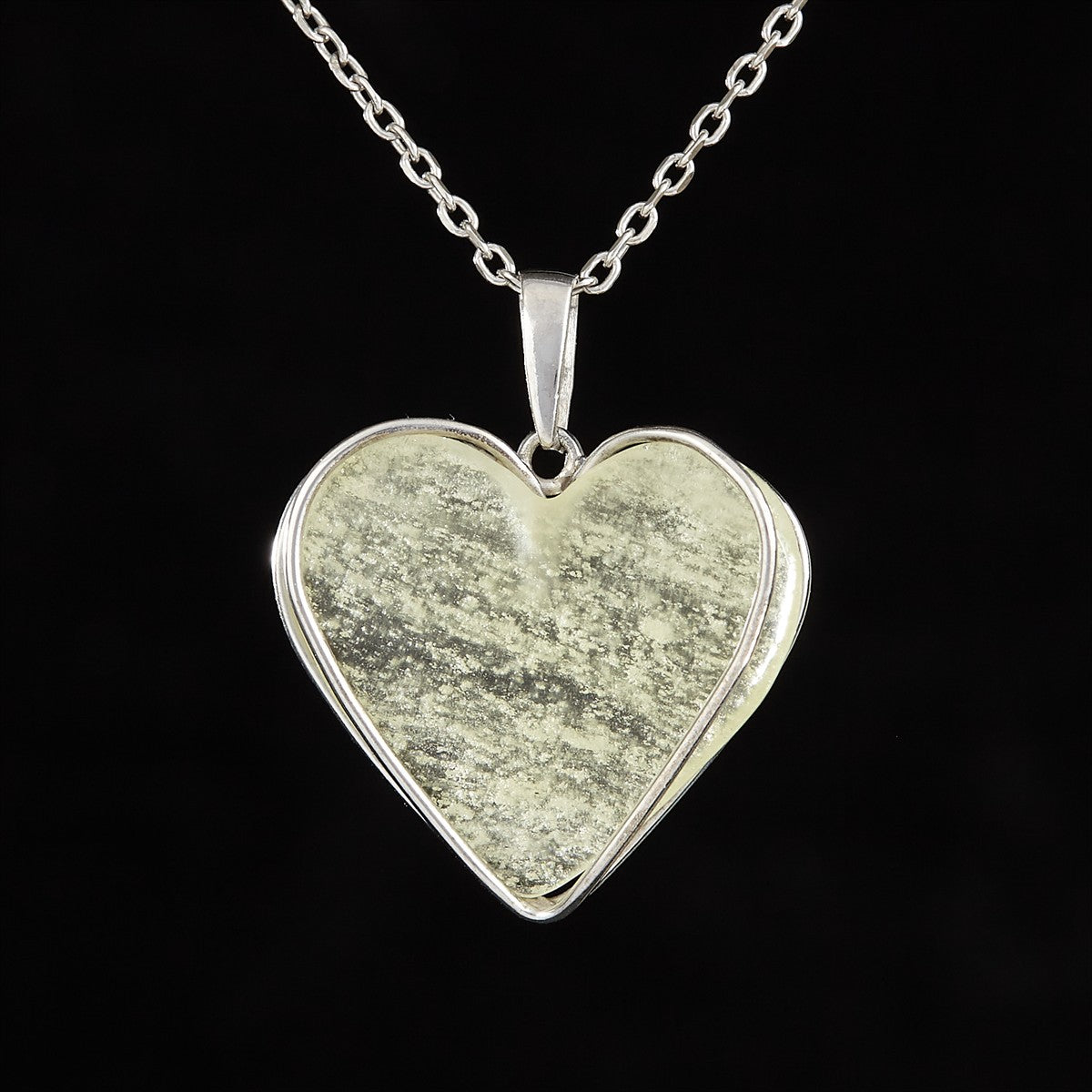 Silver pendant with Libyan glass - heart 25-83