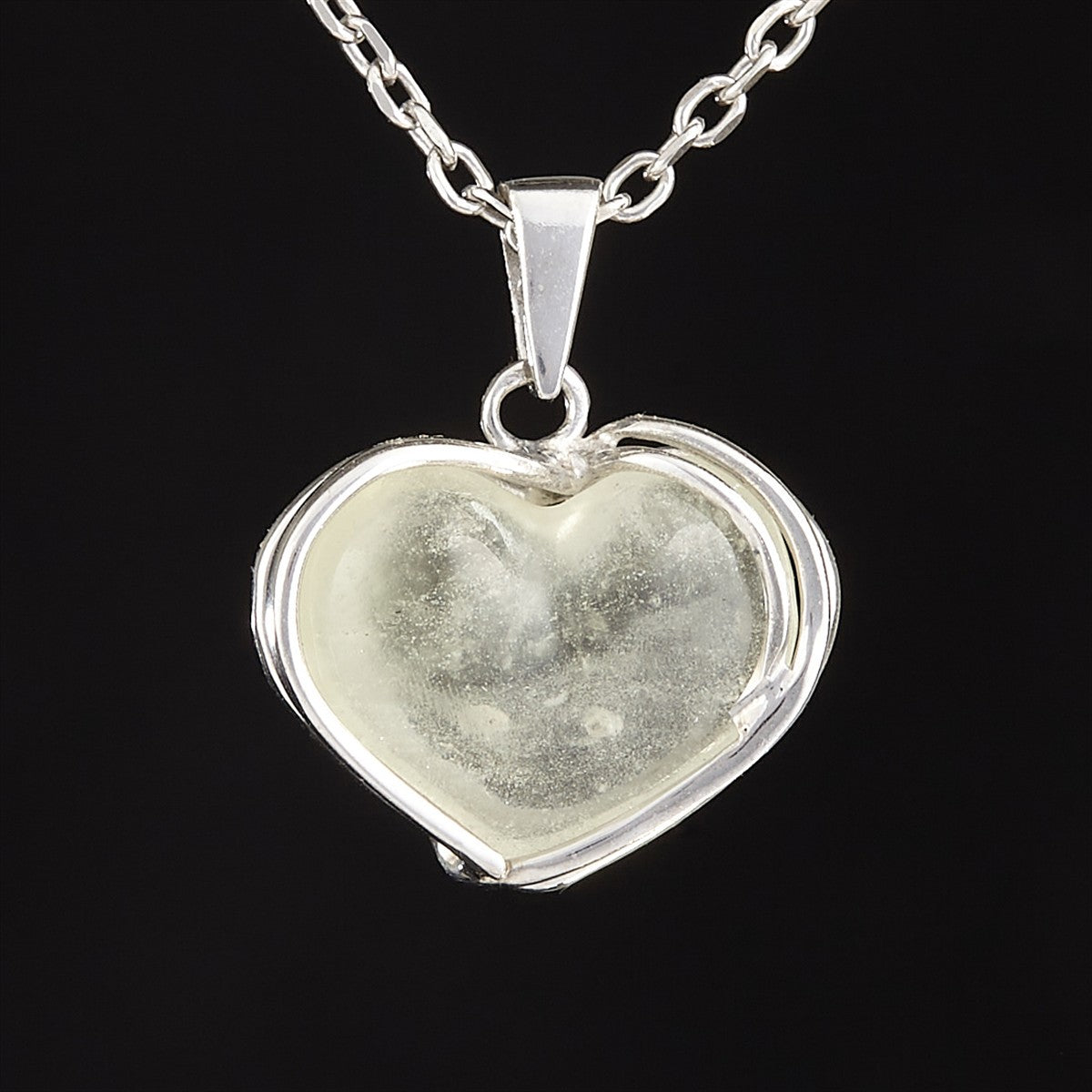 Silver pendant with Libyan glass - heart 25-88