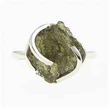 Anello in argento con pietra naturale moldavite 25-009