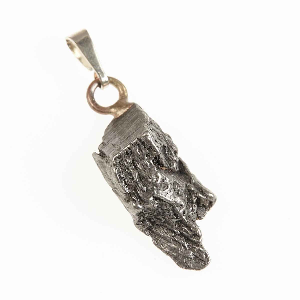Pendant with meteorite 051