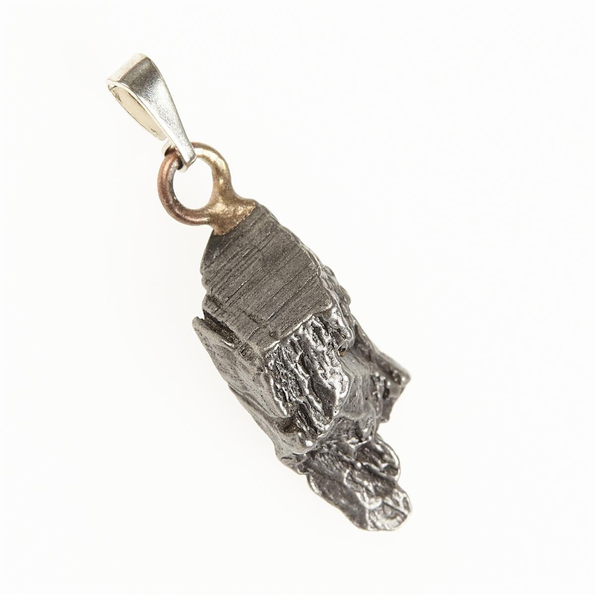 Pendant with meteorite 051