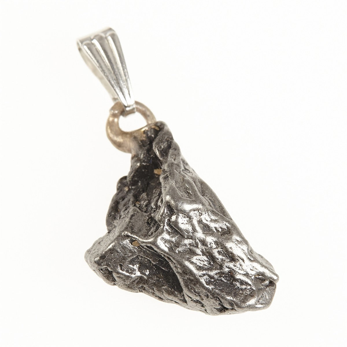 Pendant with meteorite 055
