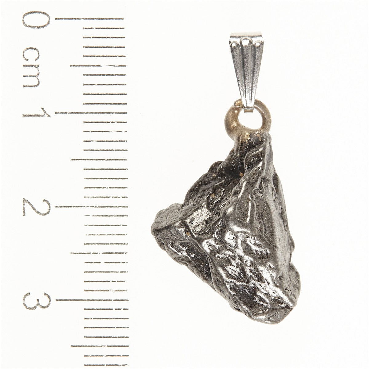 Pendant with meteorite 055