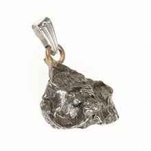 Ciondolo con meteorite 056
