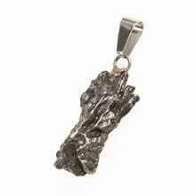 Pendant with meteorite 067