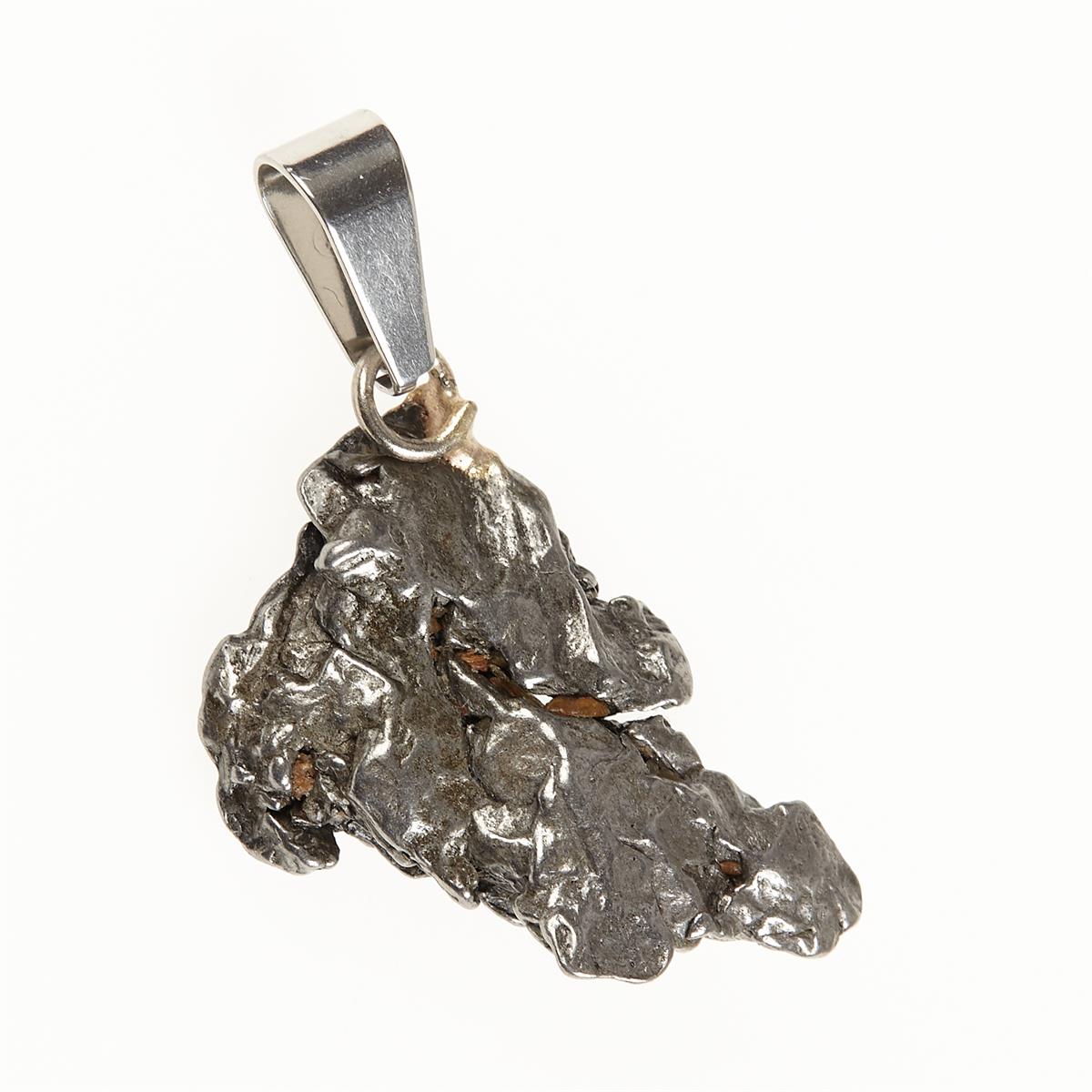 Pendant with meteorite 069