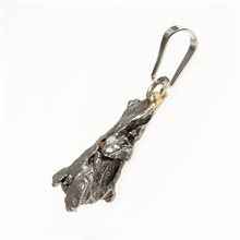 Pendant with meteorite 069