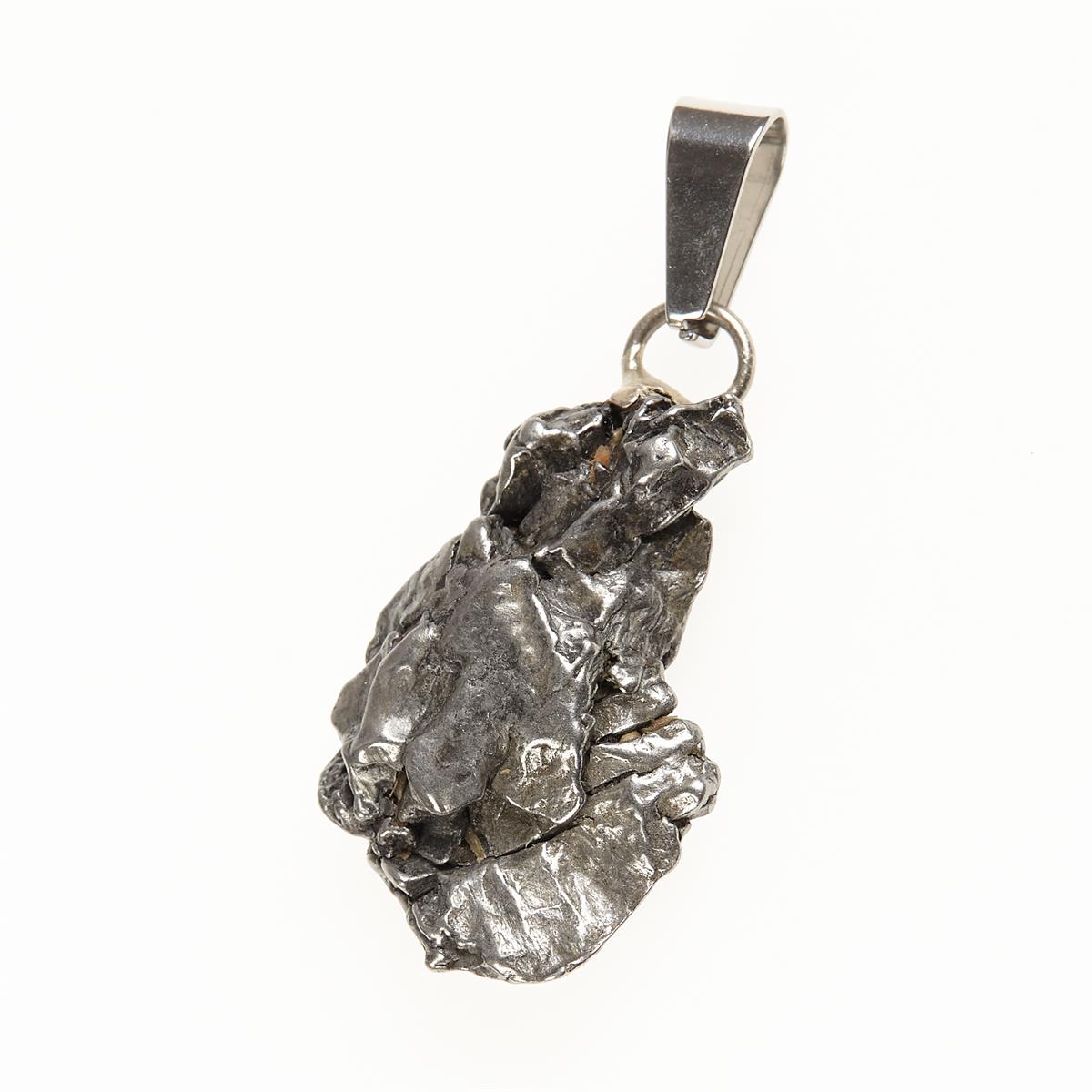Pendant with meteorite 071