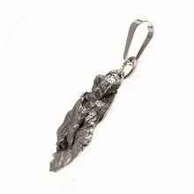 Pendant with meteorite 071