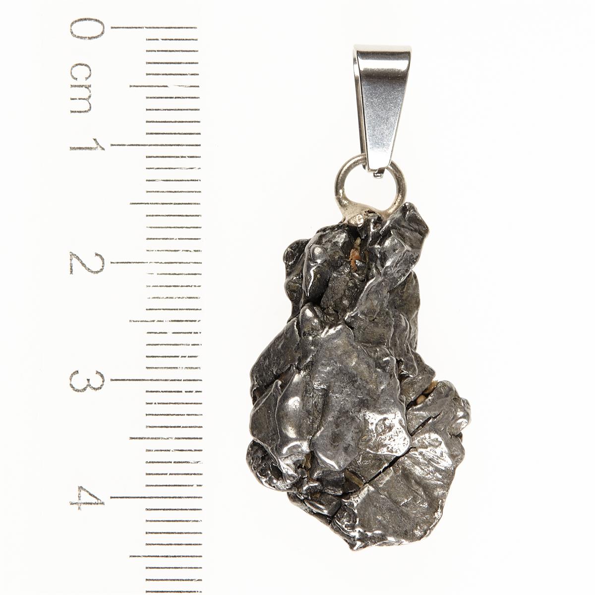Pendant with meteorite 071