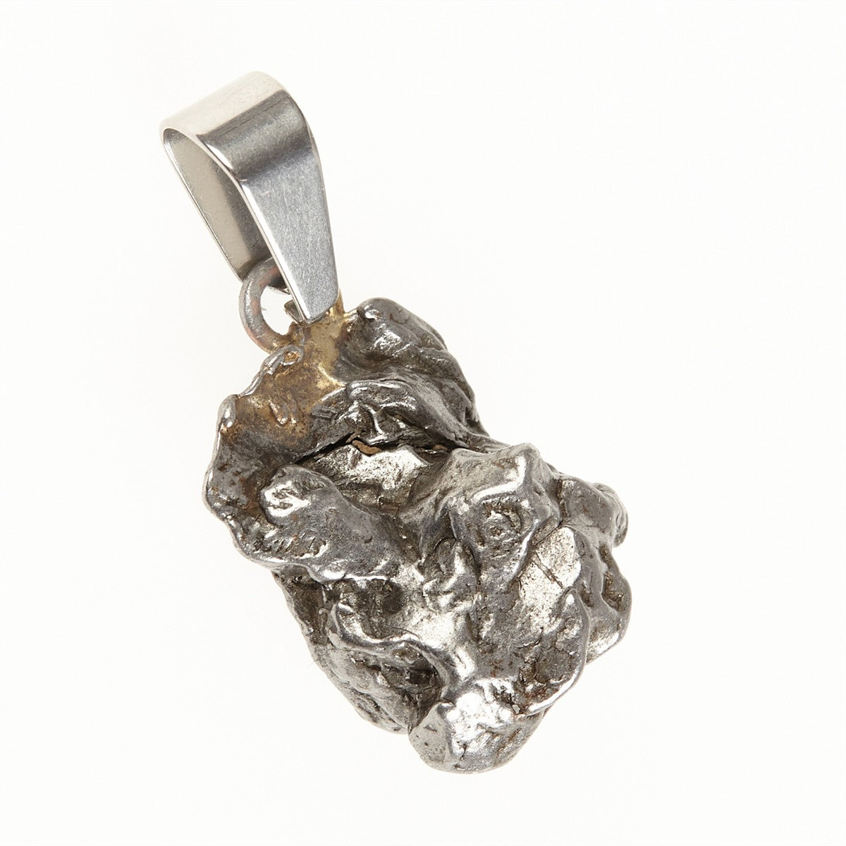 Pendant with meteorite 072
